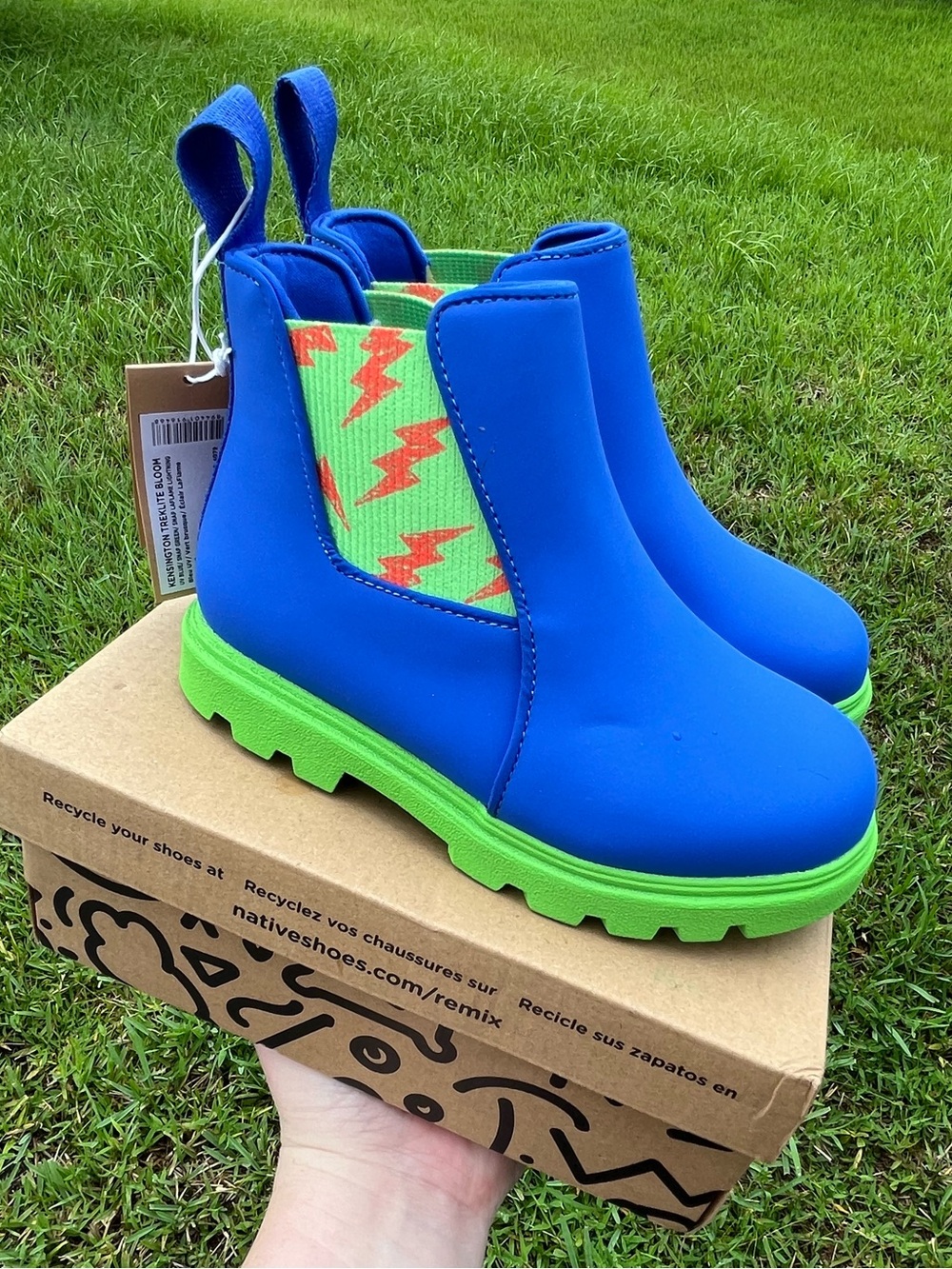 NWT Native Kids Kensington Treklite Bloom Boots with Lightning Bolt Size C10